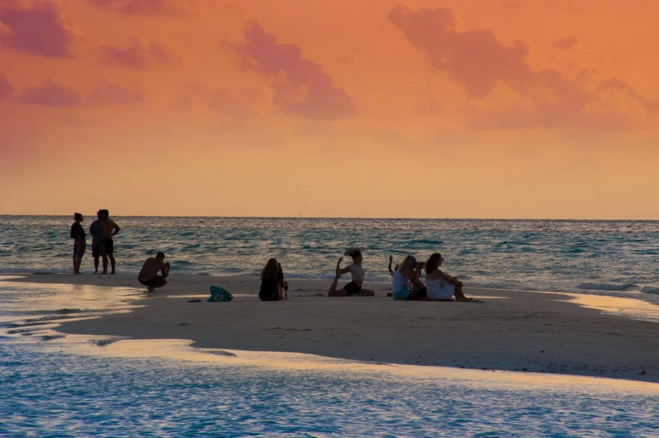 Empyrean Stay, Maldives Thulusdhoo Kültér fotó