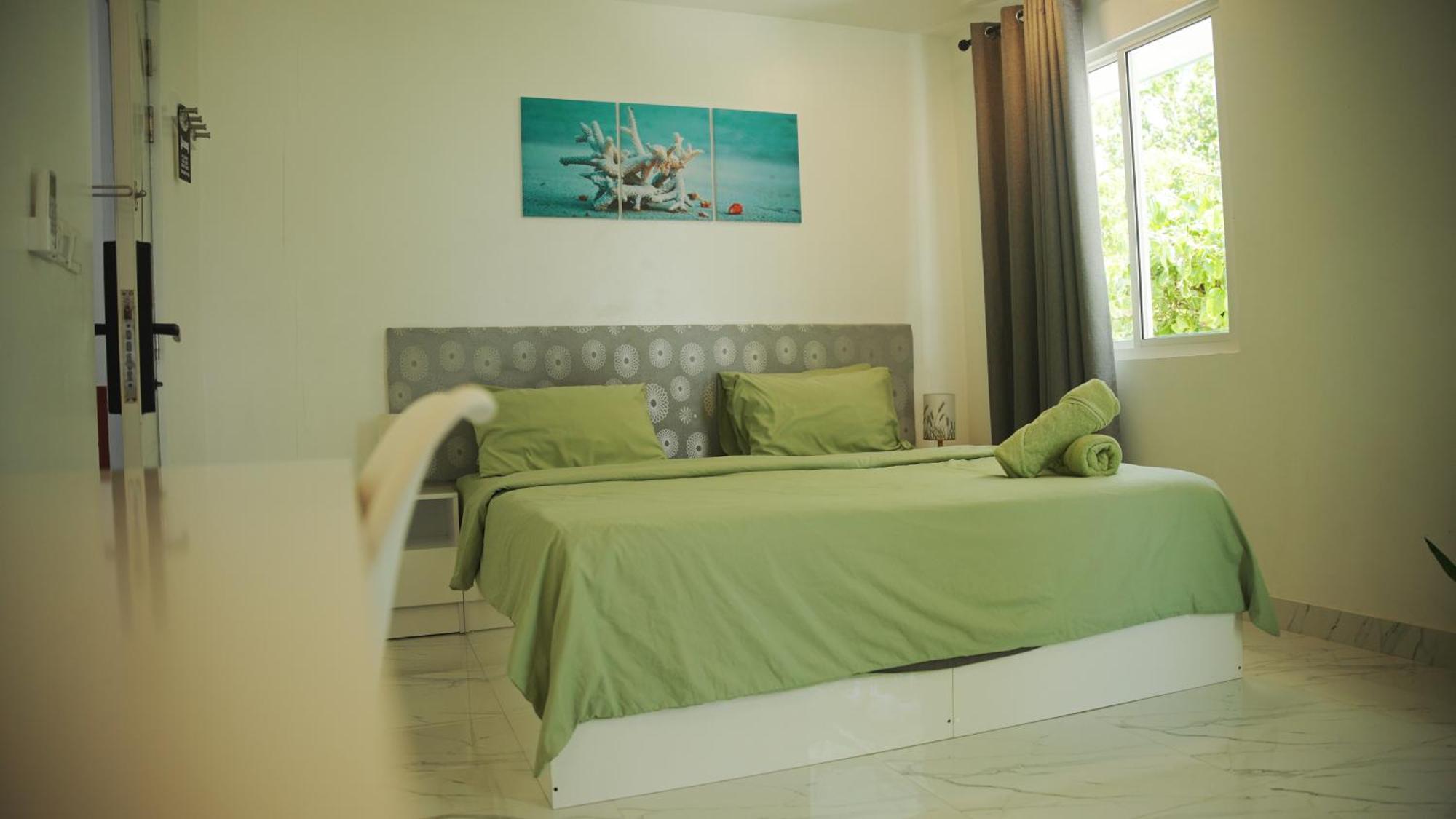 Empyrean Stay, Maldives Thulusdhoo Kültér fotó